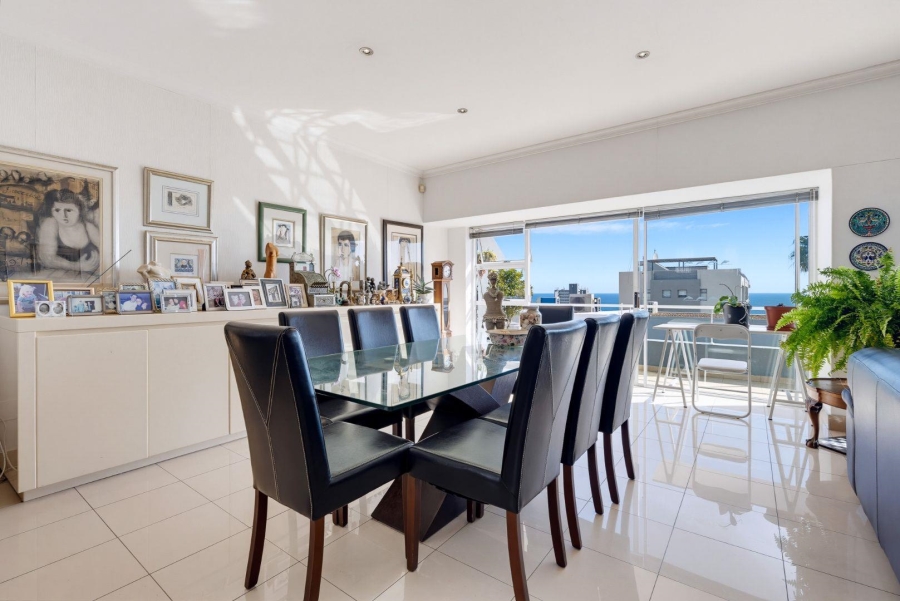 3 Bedroom Property for Sale in Sea Point Western Cape